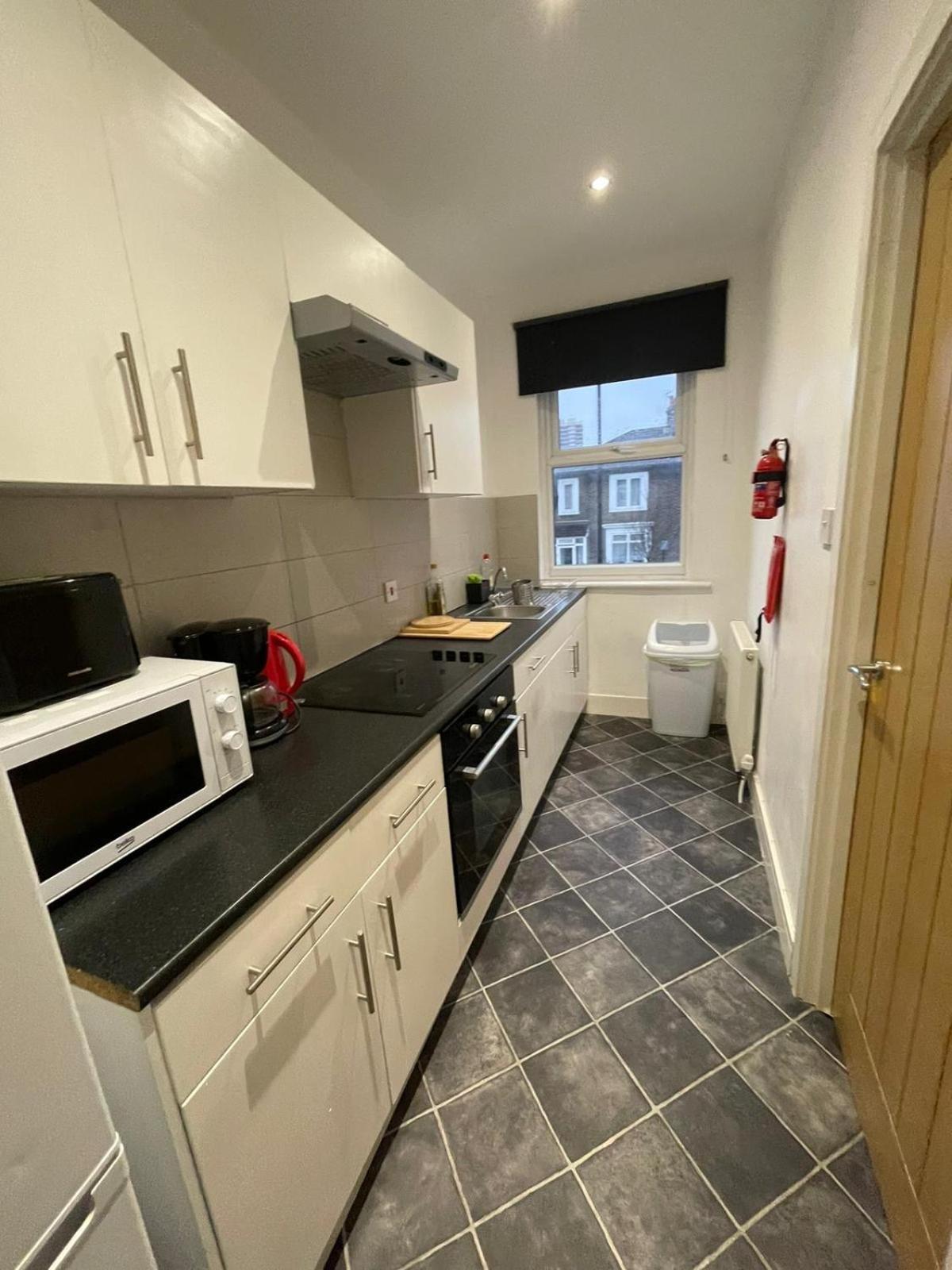 Cozy En-Suite Near Stratford Londres Exterior foto