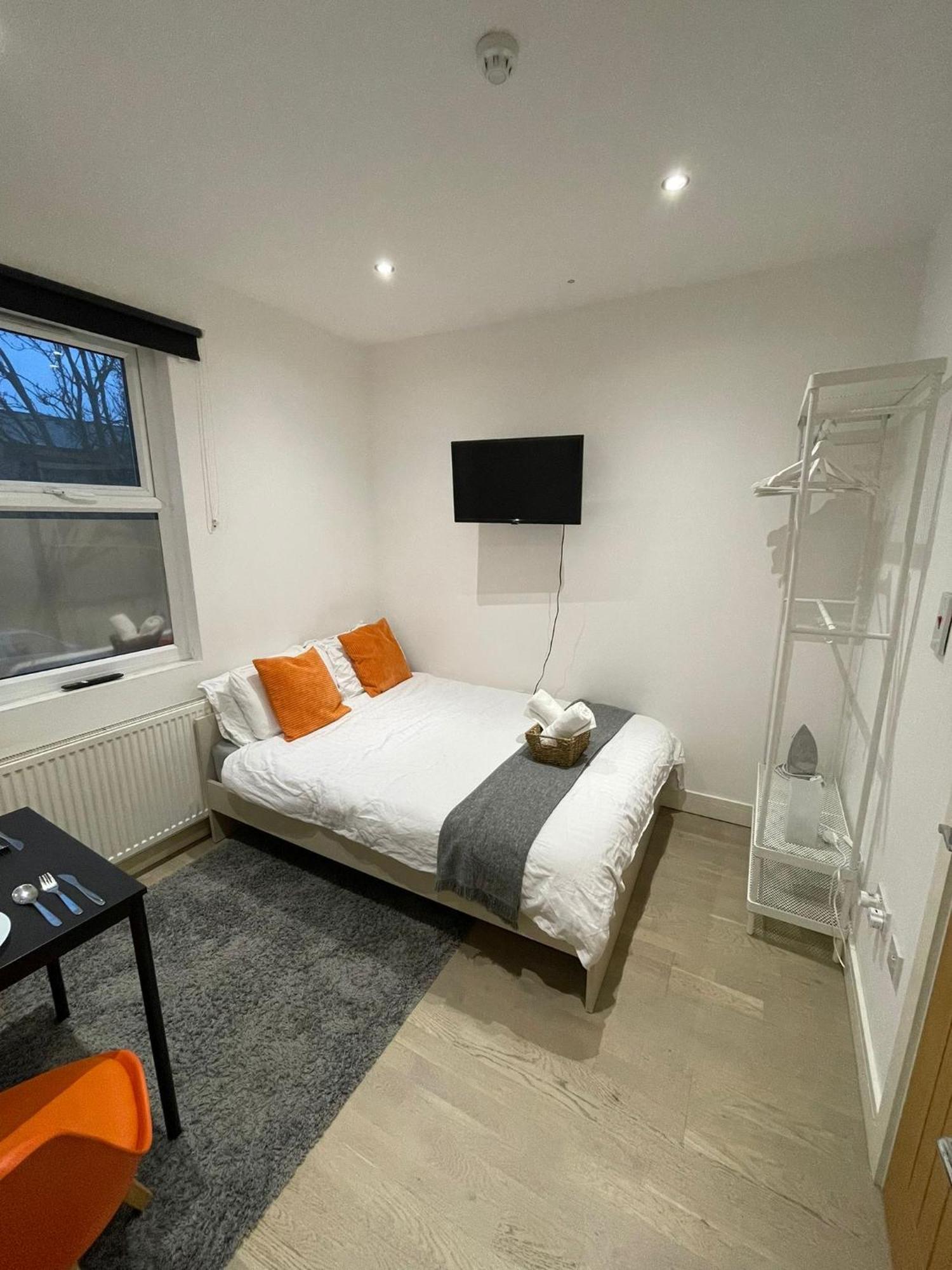 Cozy En-Suite Near Stratford Londres Exterior foto
